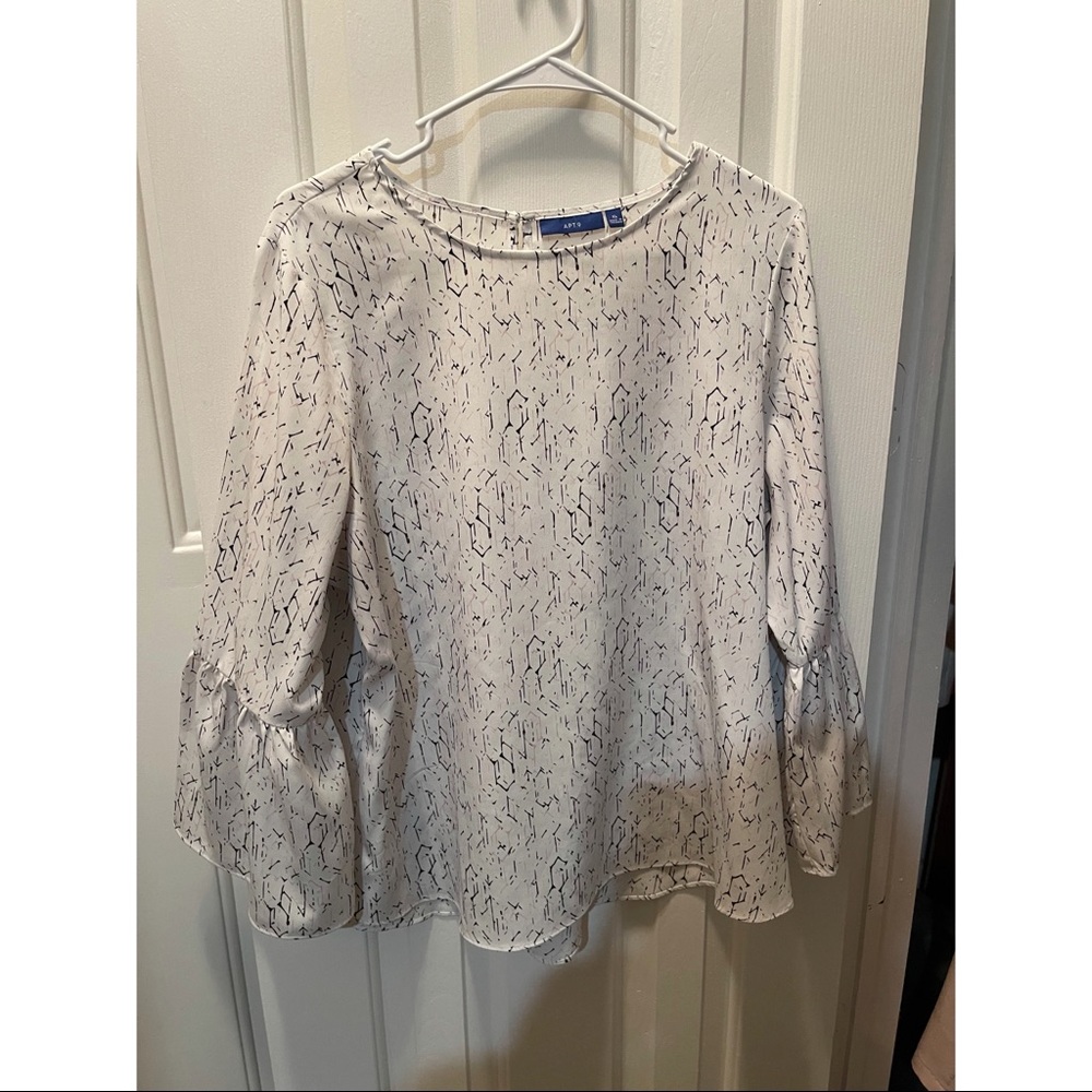 Pattered Bell Sleeve Blouse